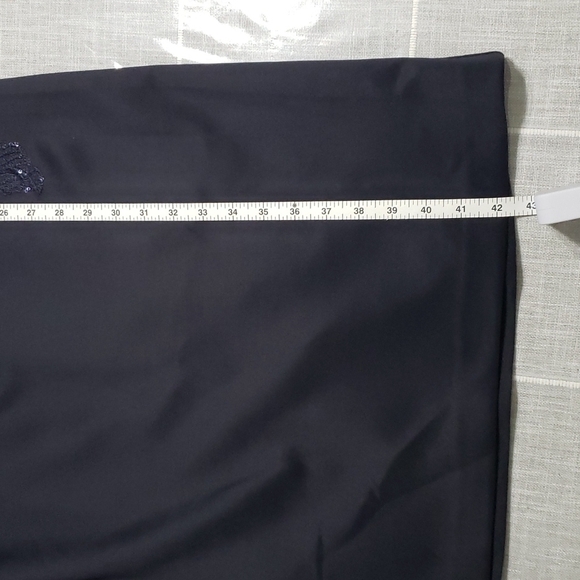Nwt Tahari Dress, Color Navy Blue, Size 12 - Picture 13 of 14